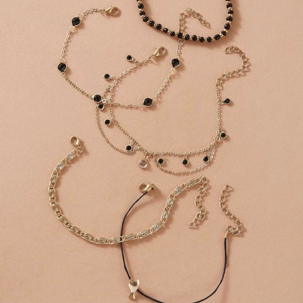 🐠 SOLD NWT Gorgeous 5 piece dangle chain anklet - Picture 4 of 4